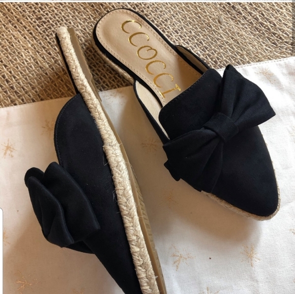 💞🌷Boutique Black Faux Suede Raffia Trim Mules 💞 - Picture 3 of 5